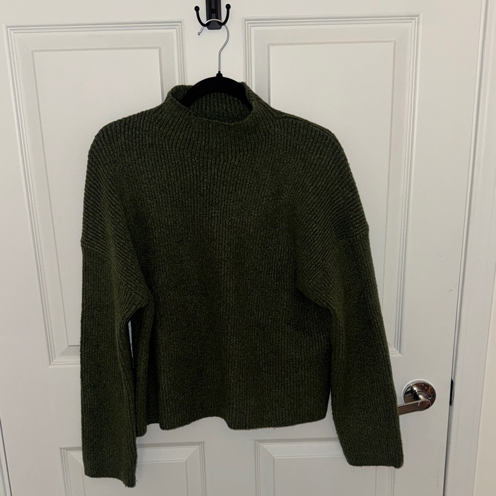 Abercrombie & Fitch Dark Green Turtleneck Sweater